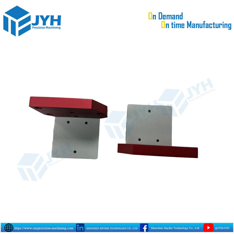 Parti di alluminio anodizzato rosso a precisione CNC con zone parzialmente de-anodizzate e resistenza alla corrosione